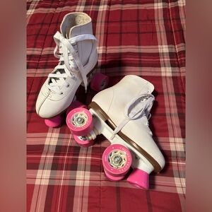 Kids Chicago Roller Skates with Pink Wheels
